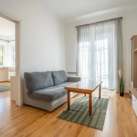 The Right Choice 16 *